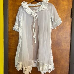 Sm.Med 1950's-60's White Chiffon Vintage babydoll peignoir